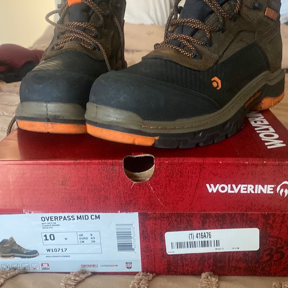 Size 10 Wolverine Steel Toe boots